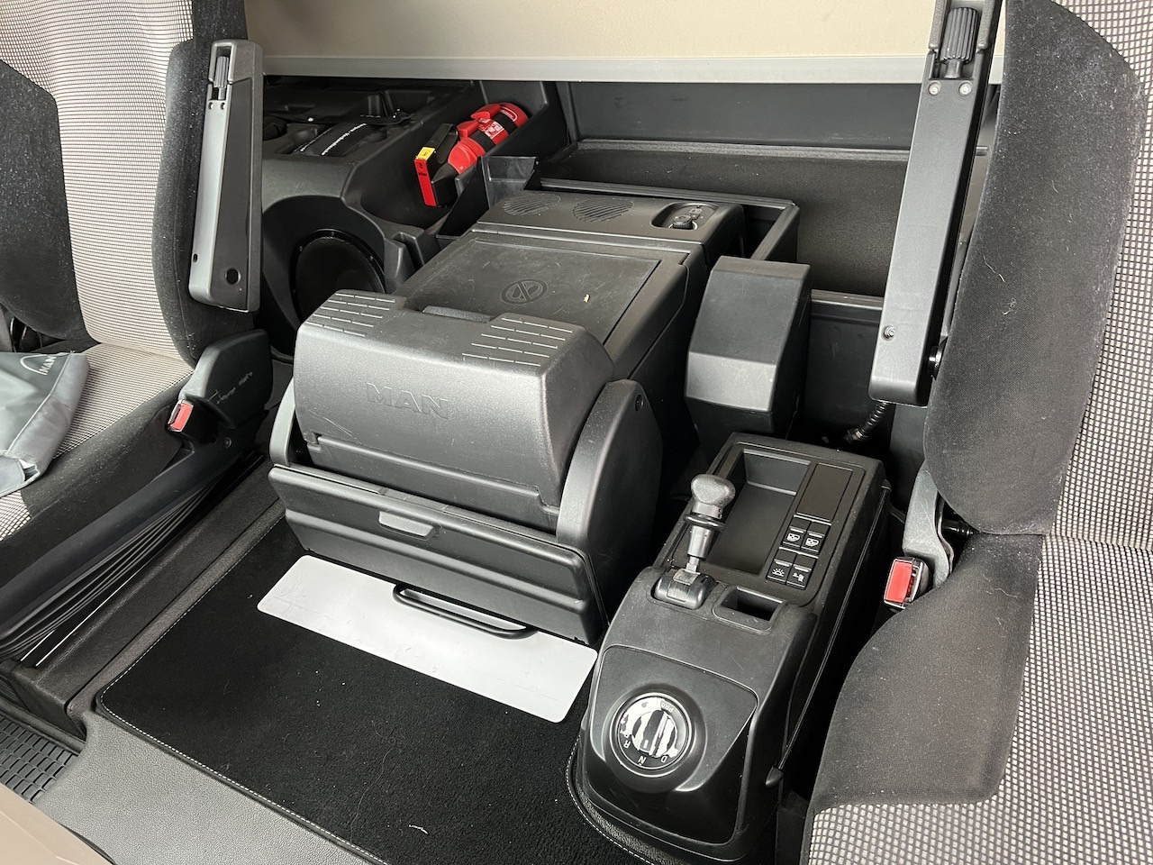 MAN TGX 26.500 6x2 Fahrgestell Lenk-Liftachse AHK - Грузовик-шасси: фото 3 MAN TGX 26.500 6x2 Fahrgestell Lenk-Liftachse AHK - Грузовик-шасси: фото 3