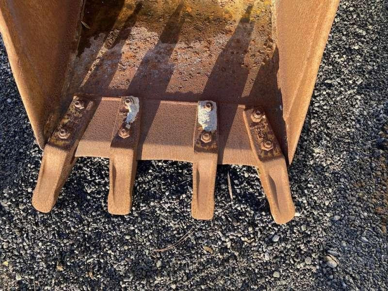 CATERPILLAR 570mm - type tractopelle - Ковш для экскаватора: фото 2 CATERPILLAR 570mm - type tractopelle - Ковш для экскаватора: фото 2