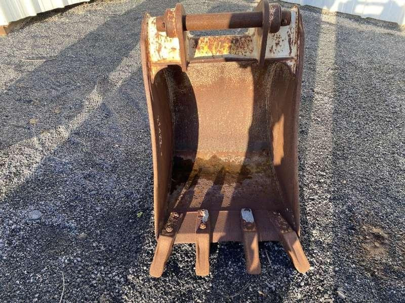 CATERPILLAR 570mm - type tractopelle - Ковш для экскаватора: фото 3 CATERPILLAR 570mm - type tractopelle - Ковш для экскаватора: фото 3