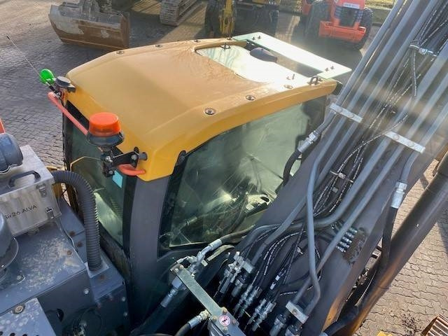 Гусеничный экскаватор Volvo EC 250 E NL MIETE / RENTAL (12001056): фото 16