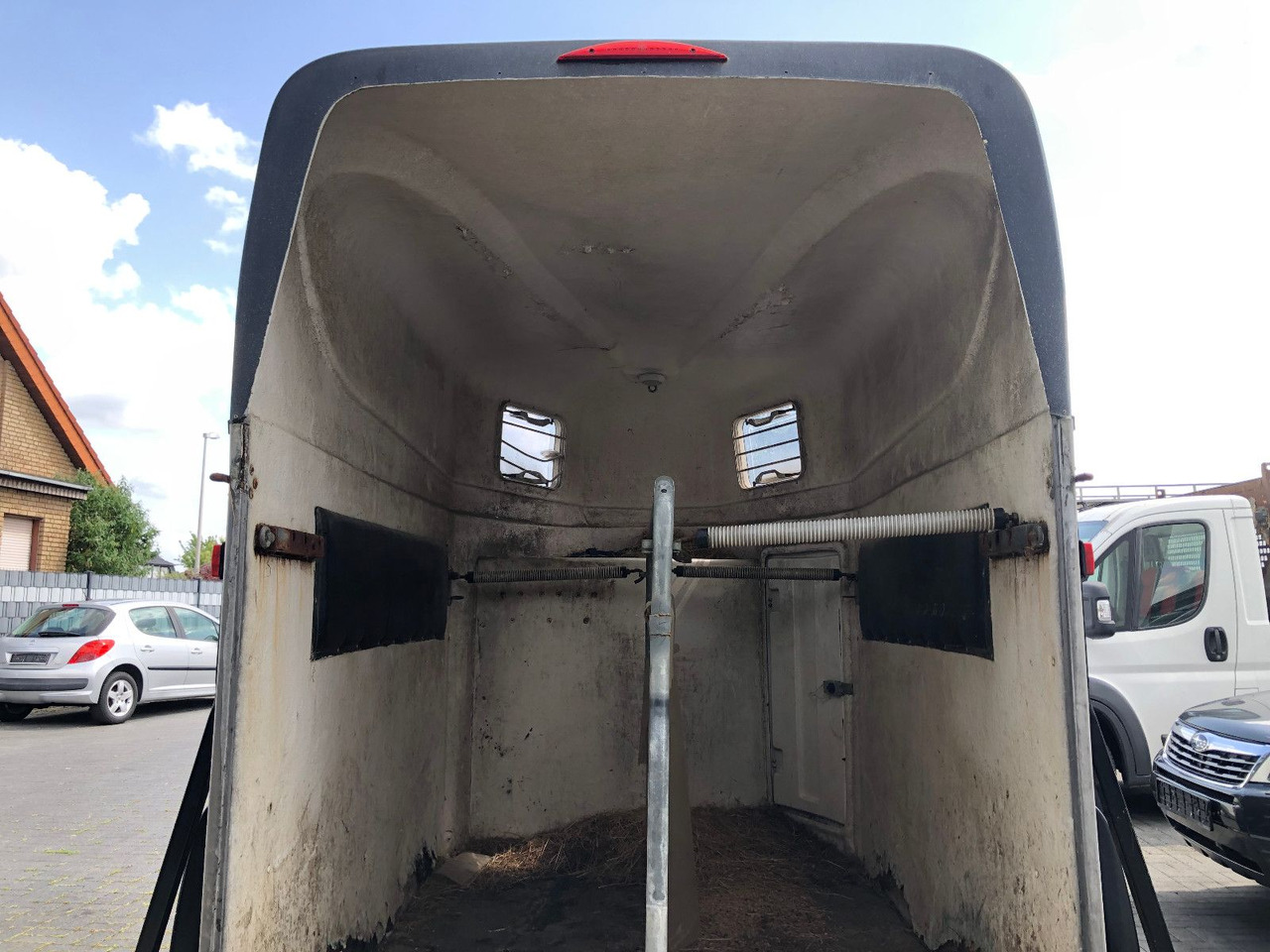 Прицеп для перевозки животных Eurotrailer Rausch 330: фото 10