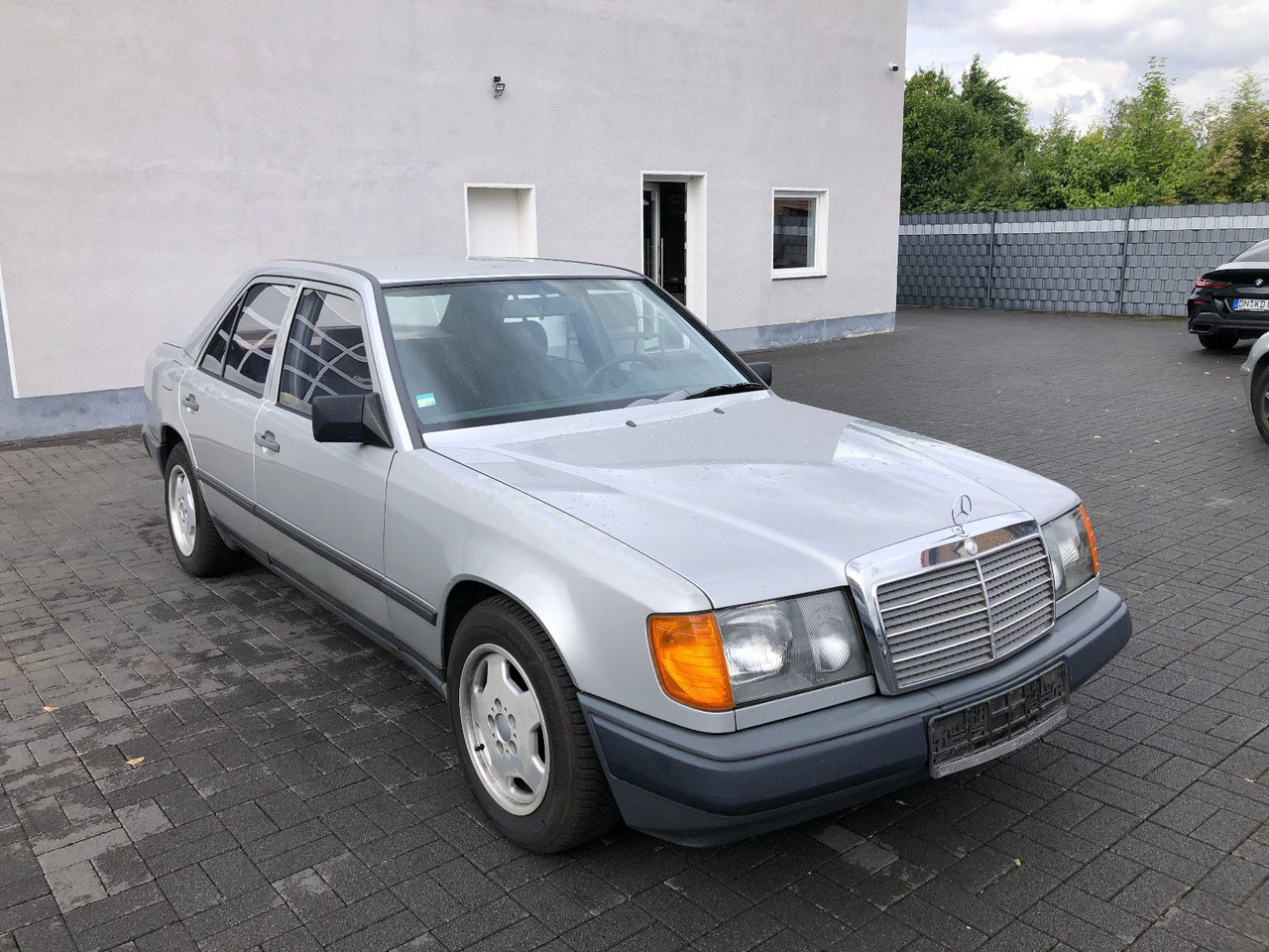 Mercedes-Benz W124 E 260 - Седан: фото 3 Mercedes-Benz W124 E 260 - Седан: фото 3