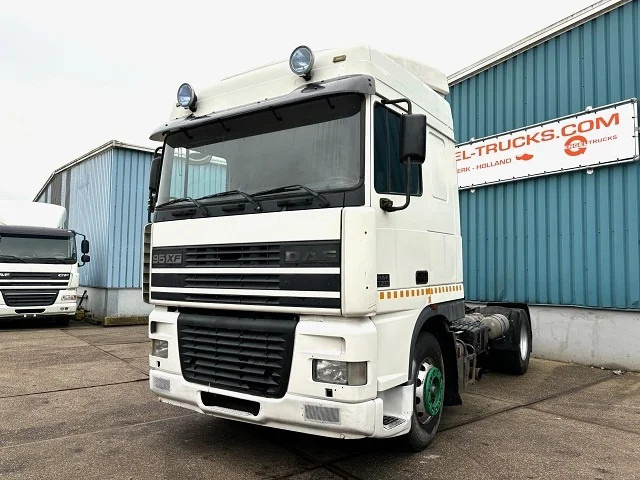 DAF 95.430 XF SPACECAB (EURO 2 / ZF16 MANUAL GEARBOX / ZF-INTARDER / AIRCONDITIONING) - Тягач: фото 1 DAF 95.430 XF SPACECAB (EURO 2 / ZF16 MANUAL GEARBOX / ZF-INTARDER / AIRCONDITIONING) - Тягач: фото 1
