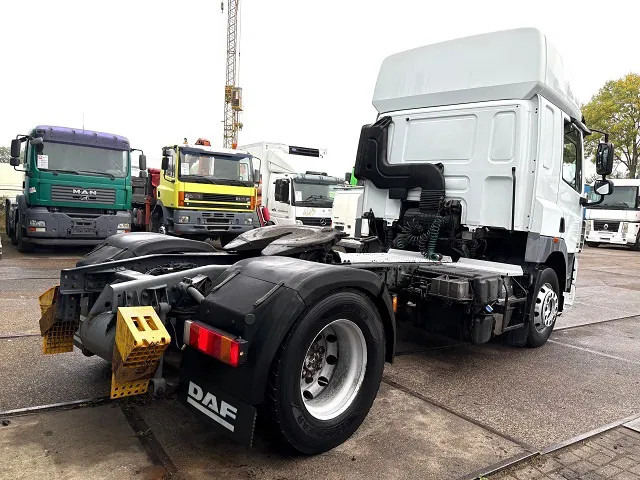 DAF CF 85.460 SPACECAB 4x2 (AS-TRONIC / MX-BRAKE / AIRCONDITIONING / ADR-VLG / FRIDGE / EURO 5 / ETC.) - Тягач: фото 3 DAF CF 85.460 SPACECAB 4x2 (AS-TRONIC / MX-BRAKE / AIRCONDITIONING / ADR-VLG / FRIDGE / EURO 5 / ETC.) - Тягач: фото 3