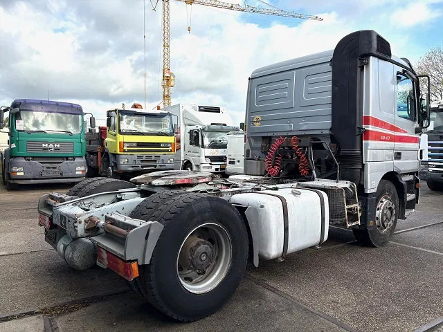 Mercedes-Benz Actros 1843 LS SLEEPERCAB (MP1) (ZF16 MANUAL GEARBOX / REDUCTION AXLE / AIRCONDITIONING / ETC.) - Тягач: фото 3 Mercedes-Benz Actros 1843 LS SLEEPERCAB (MP1) (ZF16 MANUAL GEARBOX / REDUCTION AXLE / AIRCONDITIONING / ETC.) - Тягач: фото 3