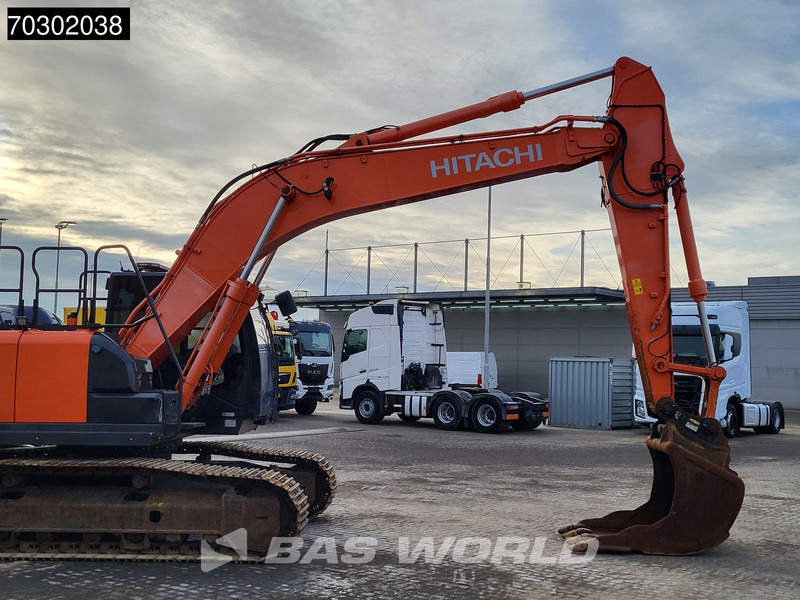 Гусеничный экскаватор Hitachi ZX210 LC -6: фото 7 Гусеничный экскаватор Hitachi ZX210 LC -6: фото 7