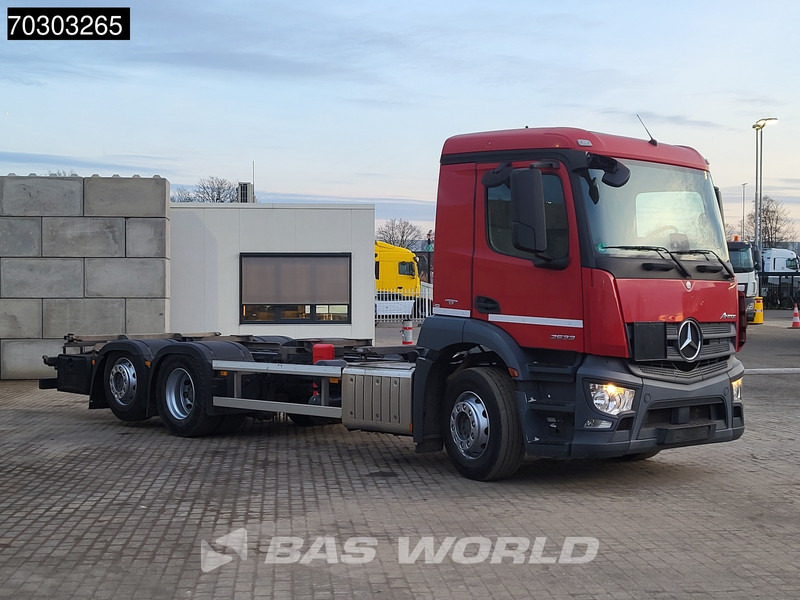 Mercedes-Benz Antos 2533 Antos 6X2 BDF ADR Full Air Suspension Lift+Steering Axle Automatic Euro 6 - Грузовик-контейнеровоз/ Сменный кузов: фото 3 Mercedes-Benz Antos 2533 Antos 6X2 BDF ADR Full Air Suspension Lift+Steering Axle Automatic Euro 6 - Грузовик-контейнеровоз/ Сменный кузов: фото 3