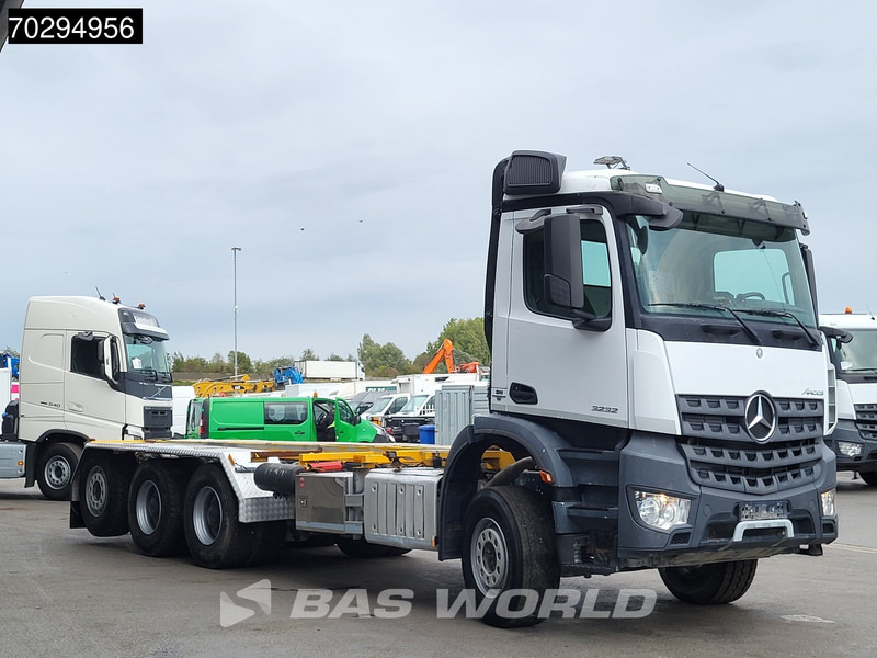 Mercedes-Benz Arocs 3232 Arocs 8X4 LOW Mileage! BDF Big-Axle Lift+Steering-Axle Euro 6 - Грузовик-контейнеровоз/ Сменный кузов: фото 3 Mercedes-Benz Arocs 3232 Arocs 8X4 LOW Mileage! BDF Big-Axle Lift+Steering-Axle Euro 6 - Грузовик-контейнеровоз/ Сменный кузов: фото 3