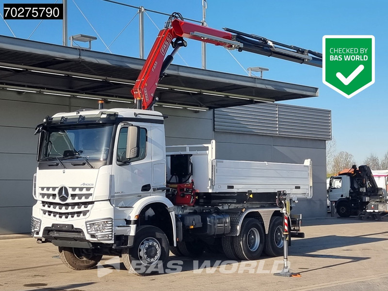 Mercedes-Benz Arocs 3348 6X6 Full Steel Retarder Fassi 25T/M Crane Kran Euro 6 - Самосвал, Автоманипулятор: фото 1 Mercedes-Benz Arocs 3348 6X6 Full Steel Retarder Fassi 25T/M Crane Kran Euro 6 - Самосвал, Автоманипулятор: фото 1