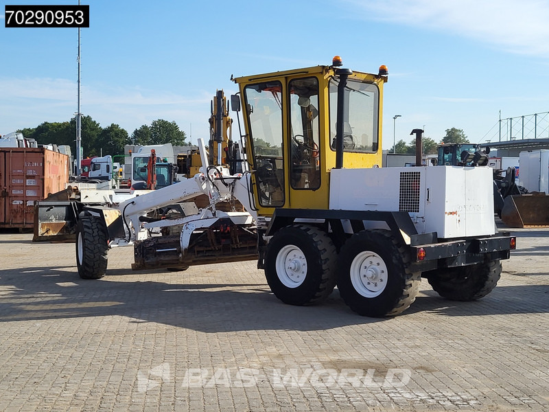 O & K F106 ENGINE PROBLEMS - NOT DRIVABLE - Грейдер: фото 2 O & K F106 ENGINE PROBLEMS - NOT DRIVABLE - Грейдер: фото 2