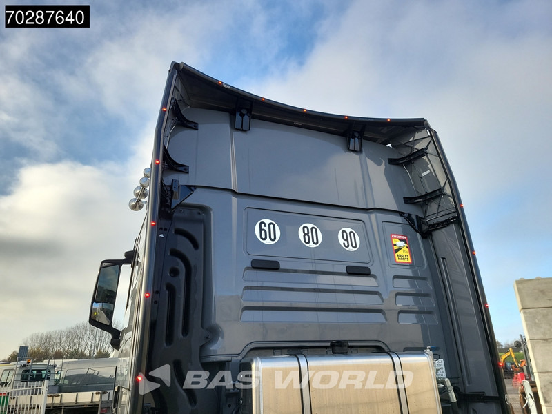 MAN TGX 18.520 4X2 Individual Lion S! New Hydrauliks GX Retarder Full-Air 2x Tanks Navi LED ACC Euro 6 - Тягач: фото 5 MAN TGX 18.520 4X2 Individual Lion S! New Hydrauliks GX Retarder Full-Air 2x Tanks Navi LED ACC Euro 6 - Тягач: фото 5