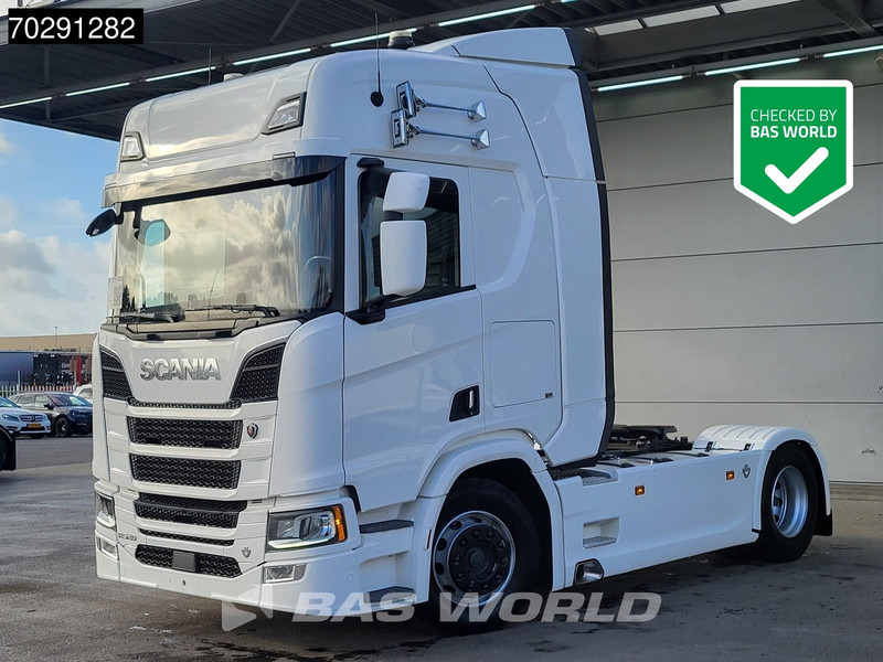 Scania R520 4X2 Low Mileage! Retarder Leder ACC Navi LED Euro 6 - Тягач: фото 1 Scania R520 4X2 Low Mileage! Retarder Leder ACC Navi LED Euro 6 - Тягач: фото 1