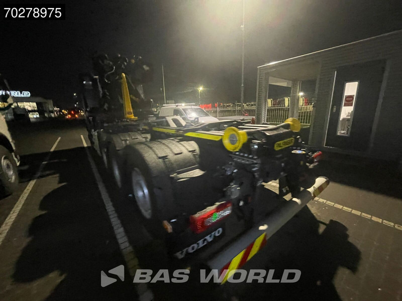 Volvo FM 460 8X4 NEW! Palfinger Q200Z95TR HPLS Crane + HT 24 TEC Hooklift ACC LED - Крюковой мультилифт, Автоманипулятор: фото 5 Volvo FM 460 8X4 NEW! Palfinger Q200Z95TR HPLS Crane + HT 24 TEC Hooklift ACC LED - Крюковой мультилифт, Автоманипулятор: фото 5