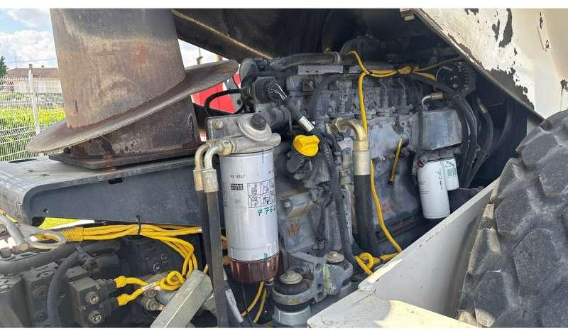 Bomag BW219 DH-4 - Комбинированный каток: фото 4 Bomag BW219 DH-4 - Комбинированный каток: фото 4