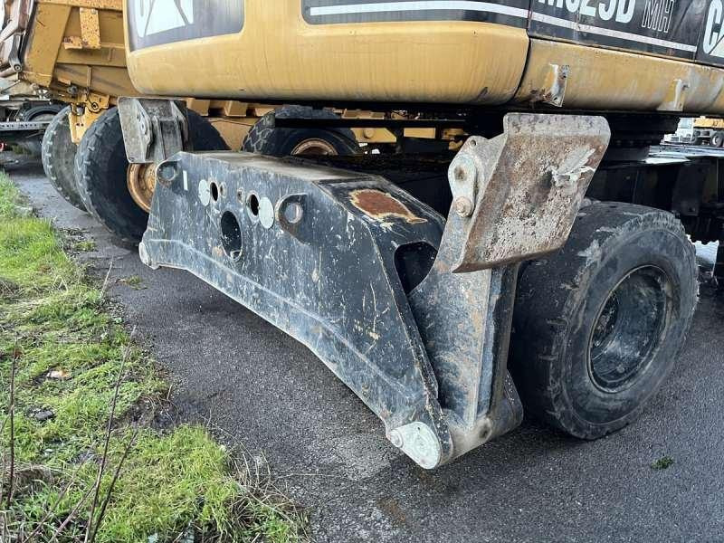 Перегружатель Caterpillar M325D MH: фото 17 Перегружатель Caterpillar M325D MH: фото 17