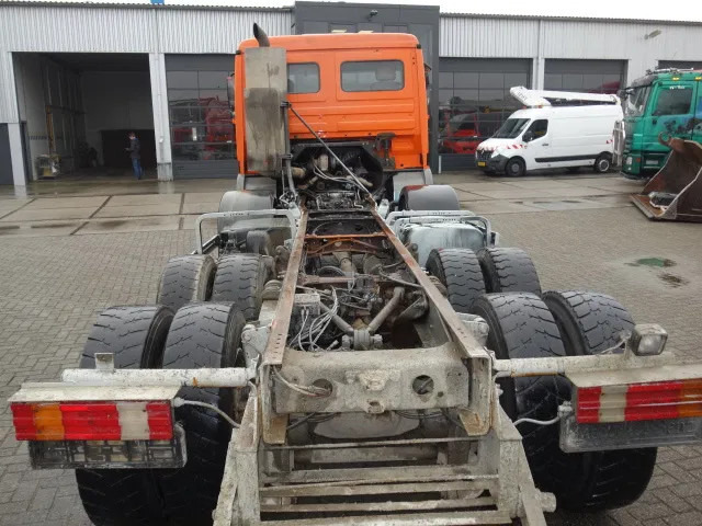 Mercedes-Benz Actros 3235 8x4 steelsprings,manual gearbox - Грузовик-шасси: фото 4 Mercedes-Benz Actros 3235 8x4 steelsprings,manual gearbox - Грузовик-шасси: фото 4