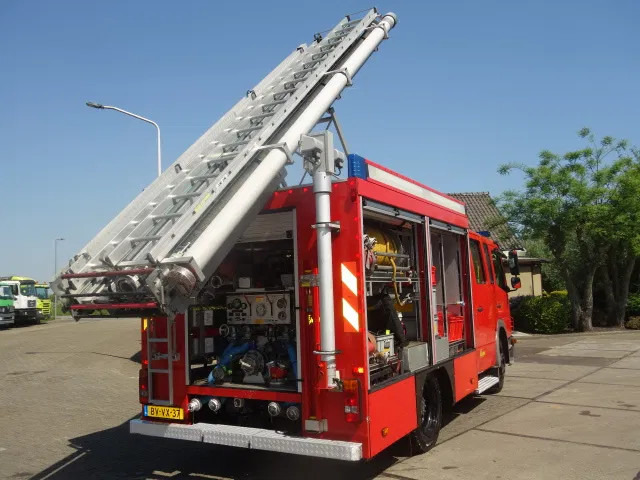 Mercedes-Benz Atego 1326 ziegler pump - Пожарная машина: фото 5 Mercedes-Benz Atego 1326 ziegler pump - Пожарная машина: фото 5