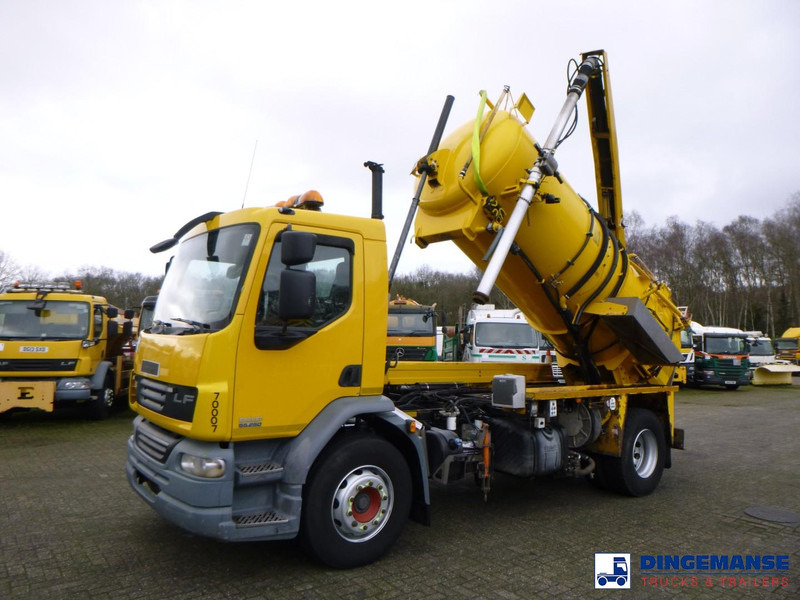 DAF LF 55.220 4X2 Whale vacuum tank 8.1 m3 - Ассенизатор: фото 1 DAF LF 55.220 4X2 Whale vacuum tank 8.1 m3 - Ассенизатор: фото 1