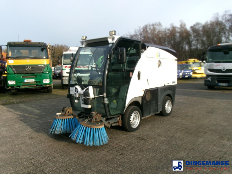 Johnston C101 street sweeper - Подметально-уборочная машина: фото 1 Johnston C101 street sweeper - Подметально-уборочная машина: фото 1