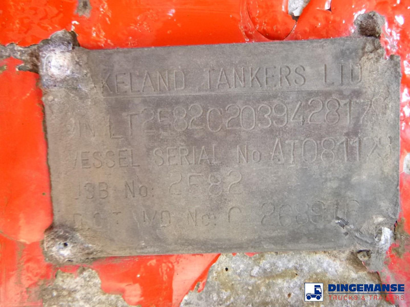 Полуприцеп-цистерна Lakeland Fuel tank alu 42.8 m3 / 6 comp: фото 20 Полуприцеп-цистерна Lakeland Fuel tank alu 42.8 m3 / 6 comp: фото 20