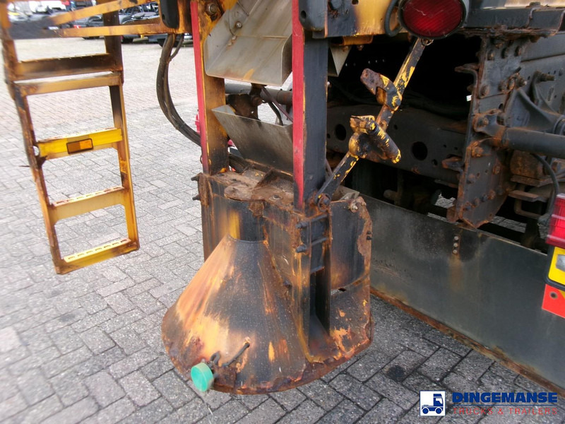 Mercedes-Benz Axor 1824 4x4 RHD salt spreader / gritter - Снегоуборочная машина: фото 5 Mercedes-Benz Axor 1824 4x4 RHD salt spreader / gritter - Снегоуборочная машина: фото 5