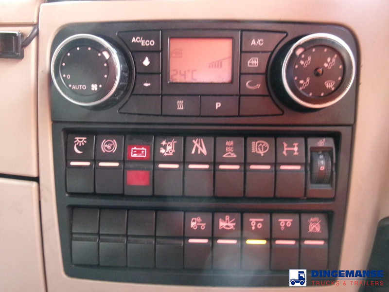 Тягач MAN TGX 26.460 6X2 RHD Euro 6: фото 15