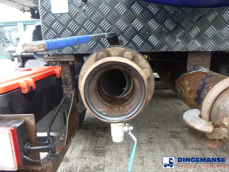 Полуприцеп-цистерна VALLELY Vacuum tank alu 30 m3 / 1 comp + Engine: фото 11 Полуприцеп-цистерна VALLELY Vacuum tank alu 30 m3 / 1 comp + Engine: фото 11