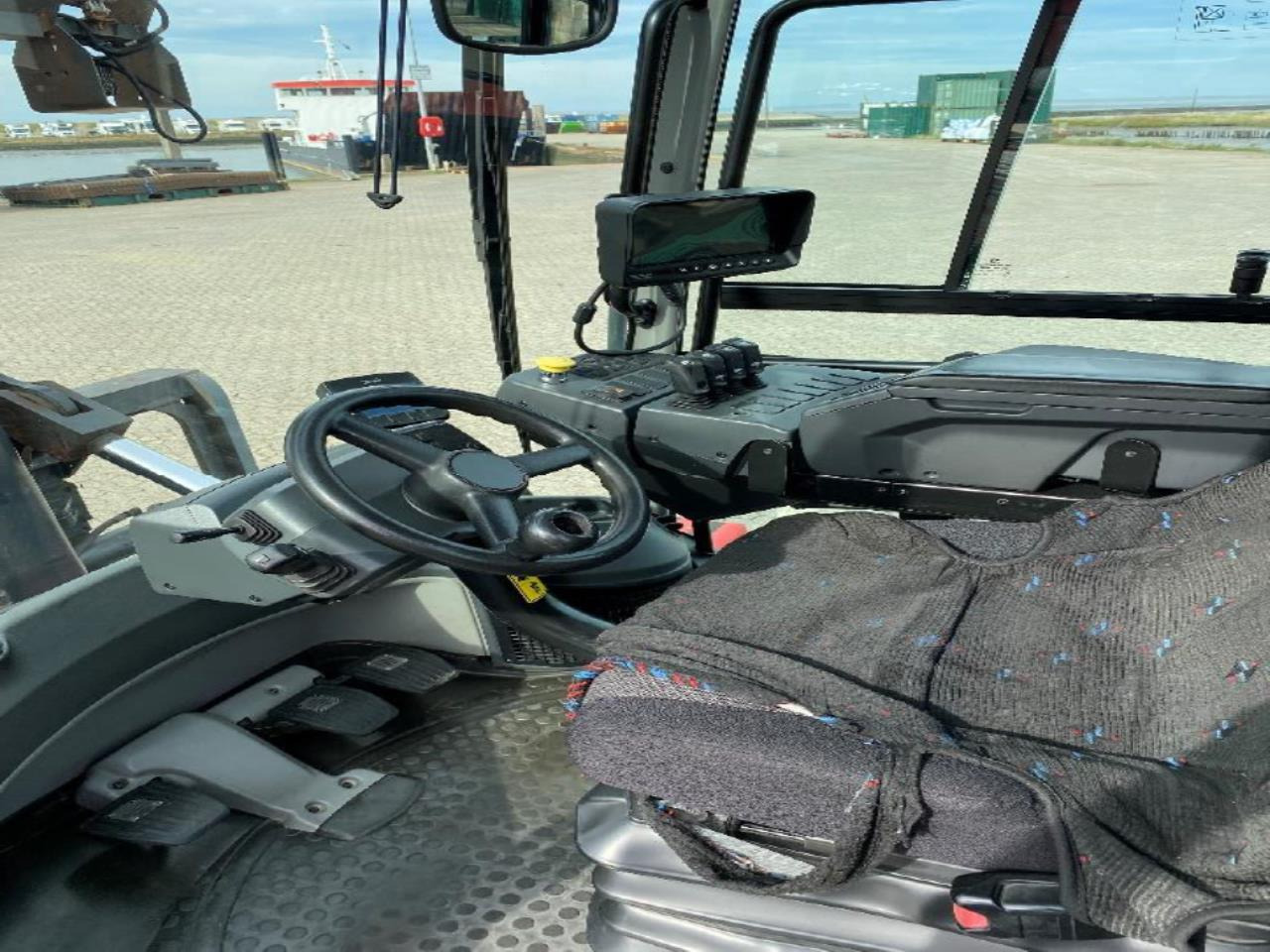 Kalmar DCG250-12 - Дизельный погрузчик: фото 4 Kalmar DCG250-12 - Дизельный погрузчик: фото 4