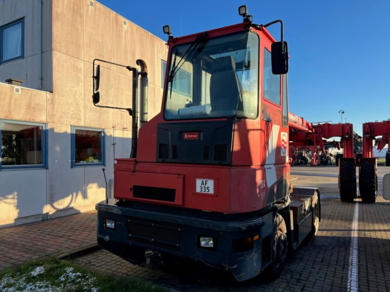 Kalmar TT618 - Терминальный тягач: фото 1 Kalmar TT618 - Терминальный тягач: фото 1