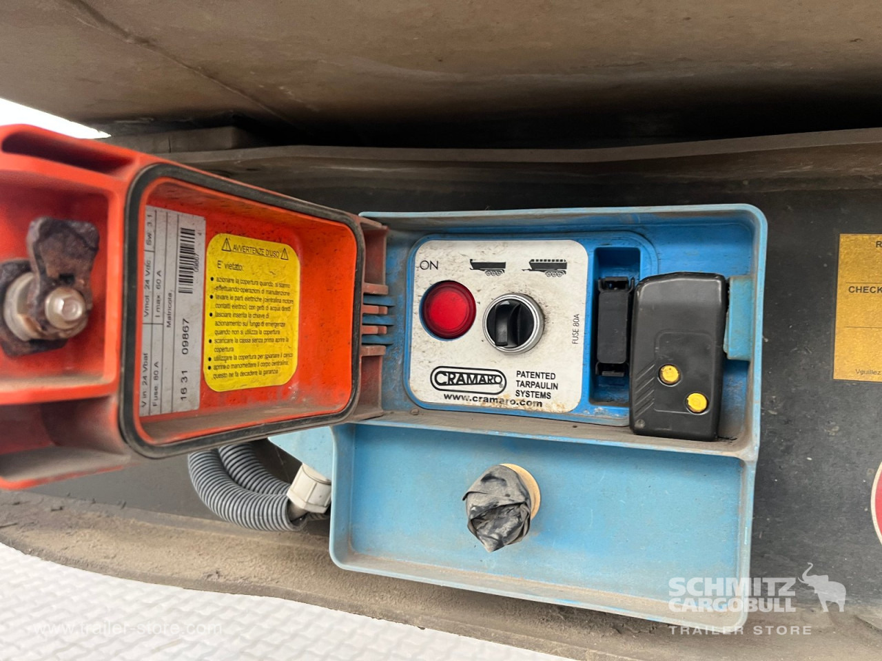 SCHMITZ Auflieger Kipper Stahlrundmulde 25m³ - Самосвальный полуприцеп: фото 2 SCHMITZ Auflieger Kipper Stahlrundmulde 25m³ - Самосвальный полуприцеп: фото 2