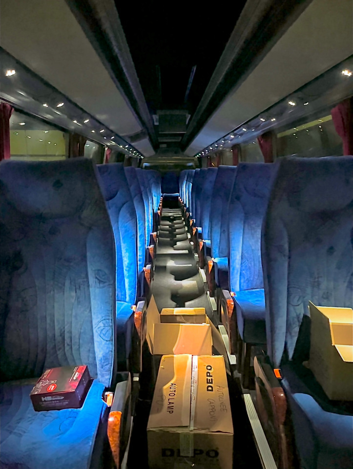 Iveco New Domino euro 5 (WC-KLIMA-57SEATS-NEW TYRES-ALCOA WHEELS) - Туристический автобус: фото 2 Iveco New Domino euro 5 (WC-KLIMA-57SEATS-NEW TYRES-ALCOA WHEELS) - Туристический автобус: фото 2