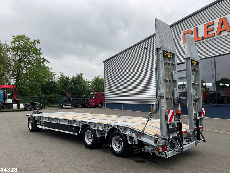 Humbaur 3-assige aanhangwagen met oprijrampen - Прицеп-автовоз: фото 2 Humbaur 3-assige aanhangwagen met oprijrampen - Прицеп-автовоз: фото 2