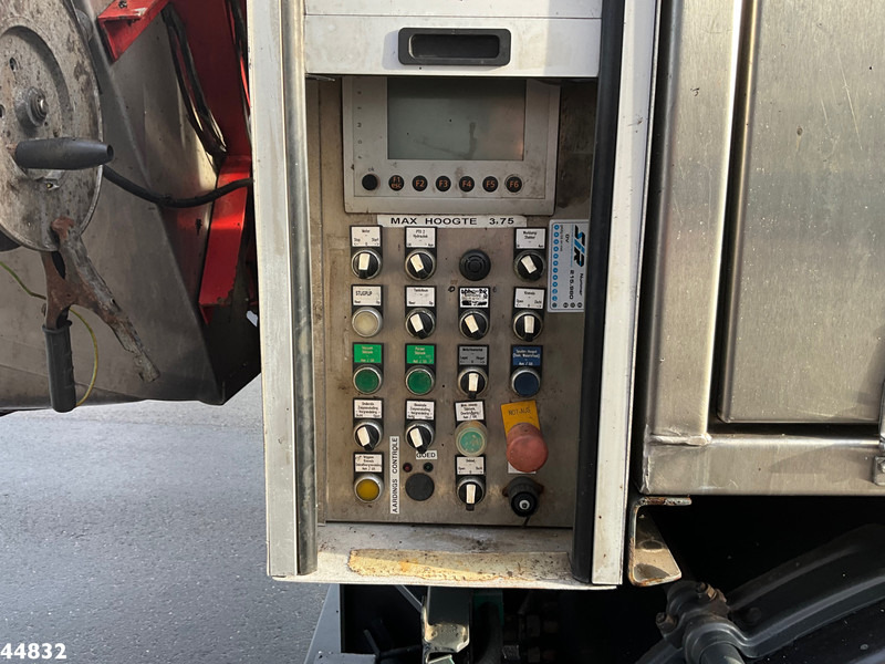 Ассенизатор Mercedes-Benz Actros 4141 8x4 Kroll Saug/Spul aufbau: фото 13