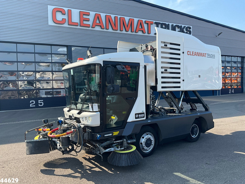 Ravo 540 CD Euro 6 with 3-rd brush - Подметально-уборочная машина: фото 1 Ravo 540 CD Euro 6 with 3-rd brush - Подметально-уборочная машина: фото 1