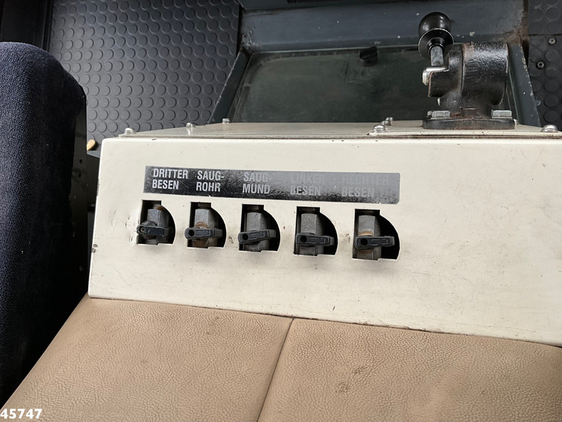 Подметально-уборочная машина Ravo 580 with 3-rd brush: фото 19