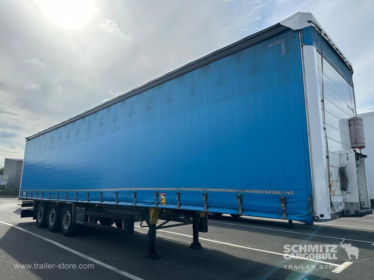 SCHMITZ Curtainsider Standard - Тентованный полуприцеп: фото 1 SCHMITZ Curtainsider Standard - Тентованный полуприцеп: фото 1
