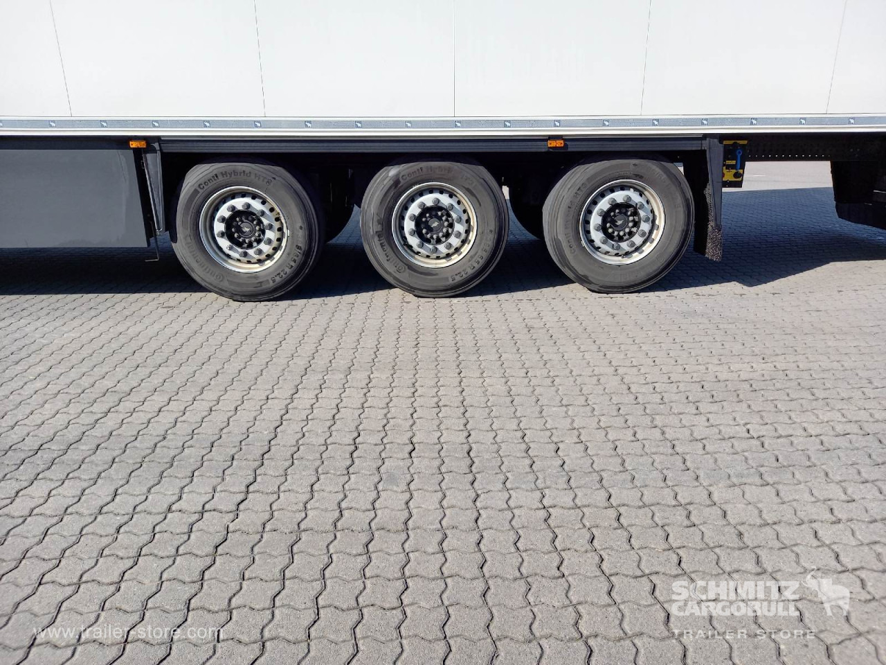 SCHMITZ Auflieger Tiefkühler Standard Double deck - Изотермический полуприцеп: фото 2 SCHMITZ Auflieger Tiefkühler Standard Double deck - Изотермический полуприцеп: фото 2