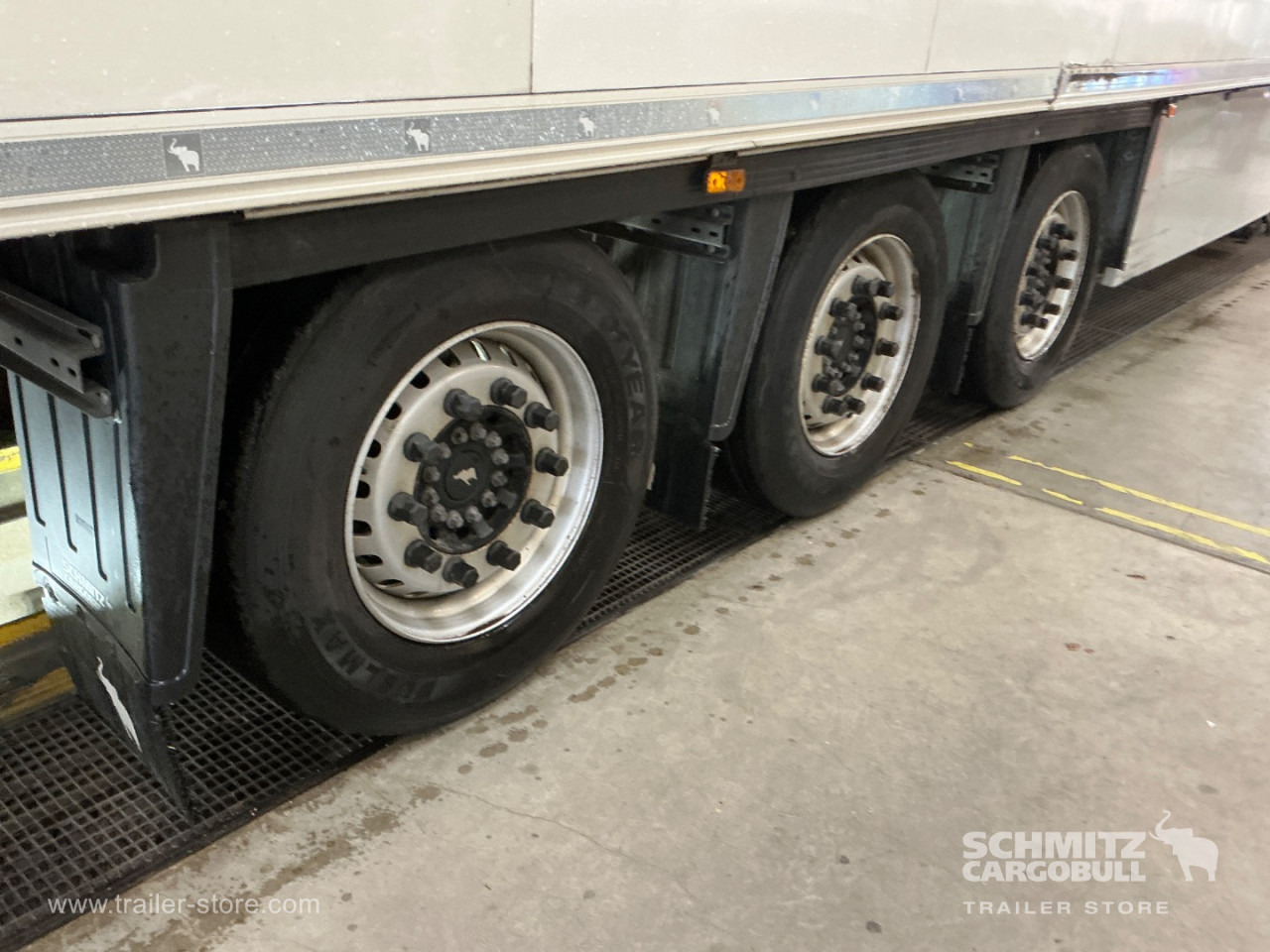 SCHMITZ Reefer Meat hanging system - Изотермический полуприцеп: фото 3 SCHMITZ Reefer Meat hanging system - Изотермический полуприцеп: фото 3