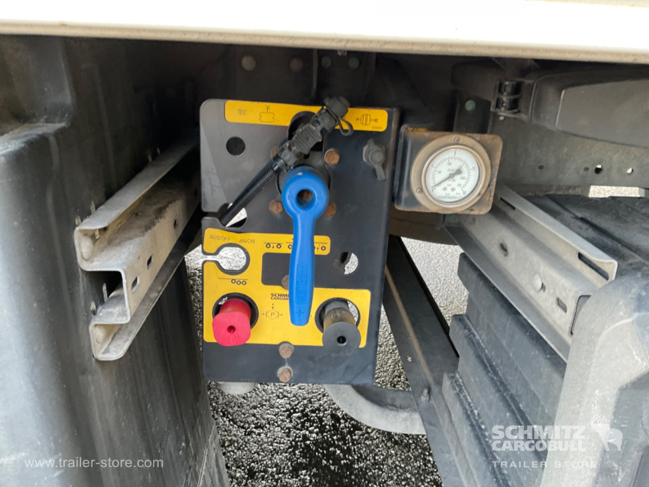 SCHMITZ Reefer Standard Double deck - Изотермический полуприцеп: фото 2 SCHMITZ Reefer Standard Double deck - Изотермический полуприцеп: фото 2