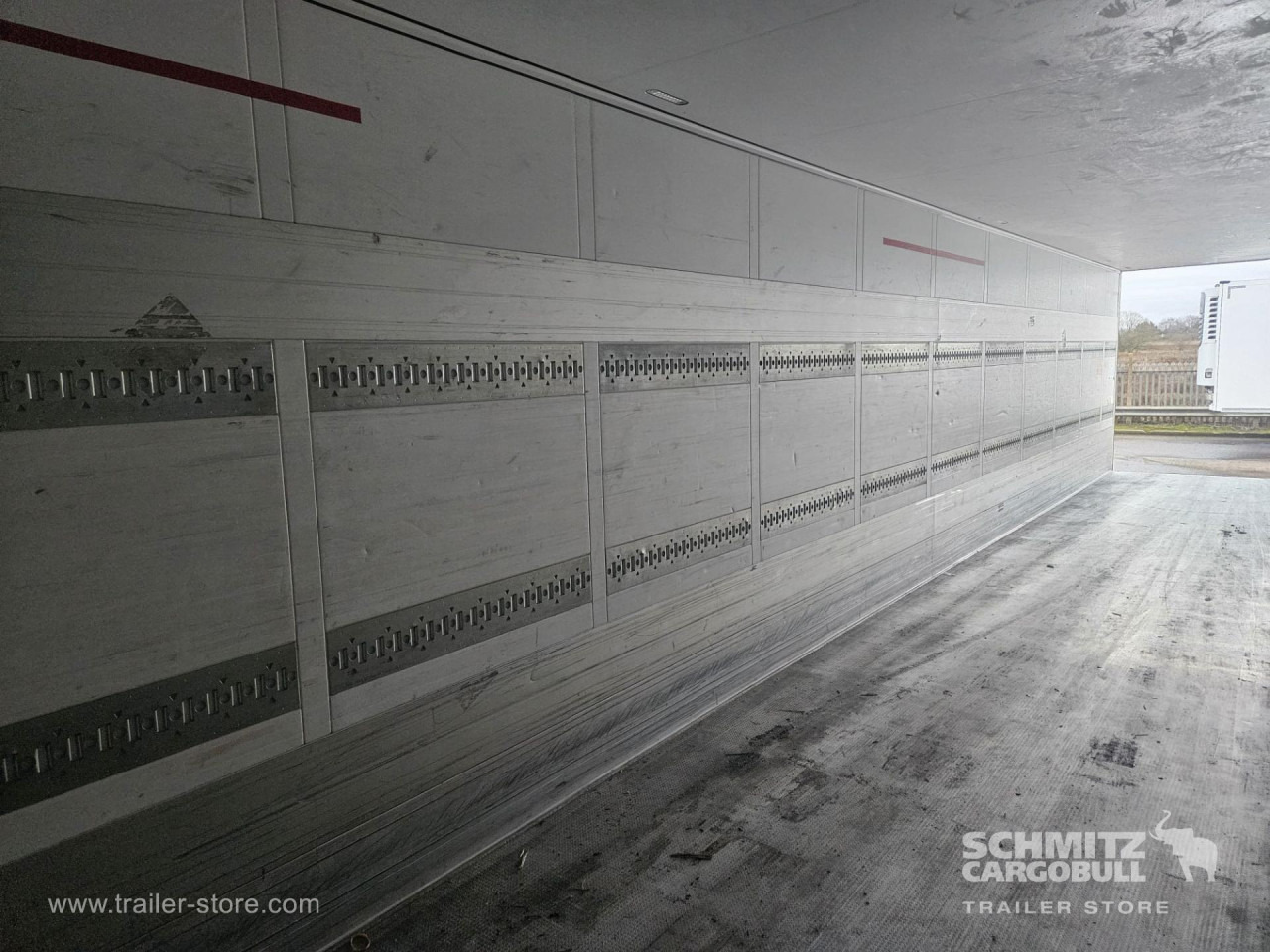 SCHMITZ Reefer Standard - Изотермический полуприцеп: фото 3 SCHMITZ Reefer Standard - Изотермический полуприцеп: фото 3