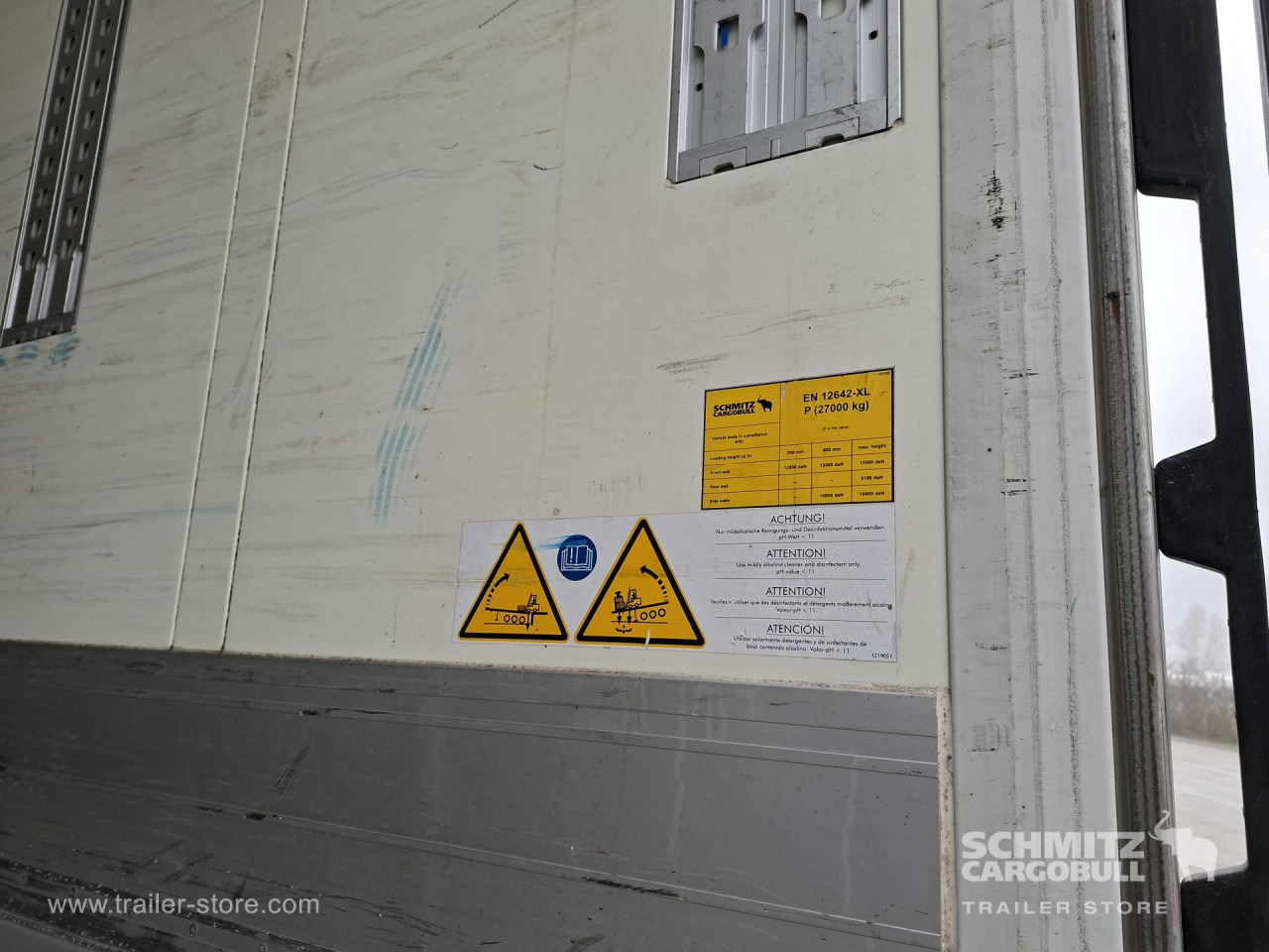 SCHMITZ Reefer Standard Double deck - Изотермический полуприцеп: фото 2 SCHMITZ Reefer Standard Double deck - Изотермический полуприцеп: фото 2