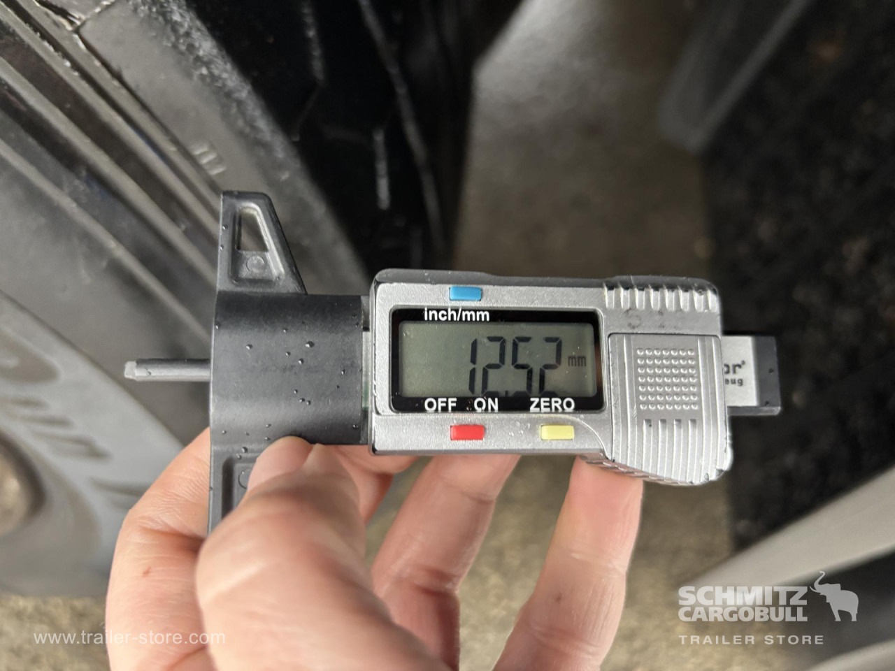 Тентованный полуприцеп SCHMITZ Curtainsider Mega: фото 12