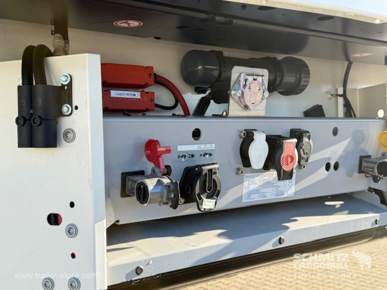 Новый Изотермический полуприцеп SCHMITZ Oplegger Vries Standard Taillift: фото 15