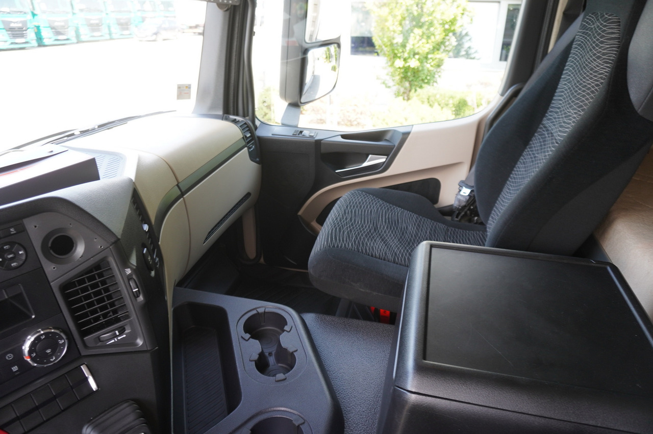 Самосвал MERCEDES-BENZ Actros 1840 / New 3-side tipper 10 EPAL / Diff. lock / Load cap 10 t [ Copy ]: фото 21