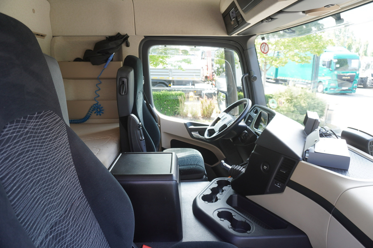 Самосвал MERCEDES-BENZ Actros 1840 / New 3-side tipper 10 EPAL / Diff. lock / Load cap 10 t [ Copy ]: фото 28