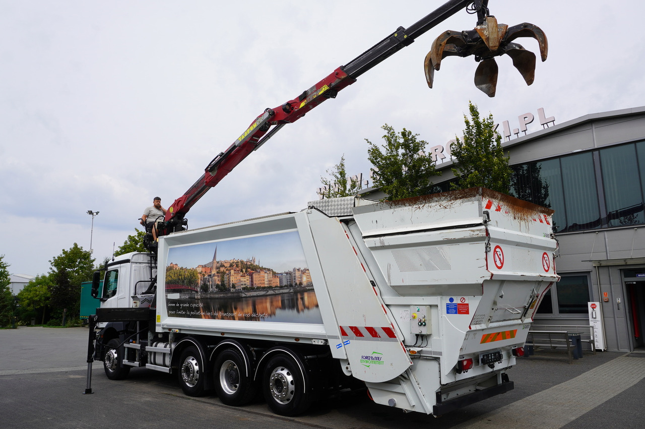 MERCEDES-BENZ Antos 3240 8x2 / Tajfun 5T crane / Farid Industries garbage truck/ 3 steered axles - Мусоровоз: фото 2 MERCEDES-BENZ Antos 3240 8x2 / Tajfun 5T crane / Farid Industries garbage truck/ 3 steered axles - Мусоровоз: фото 2