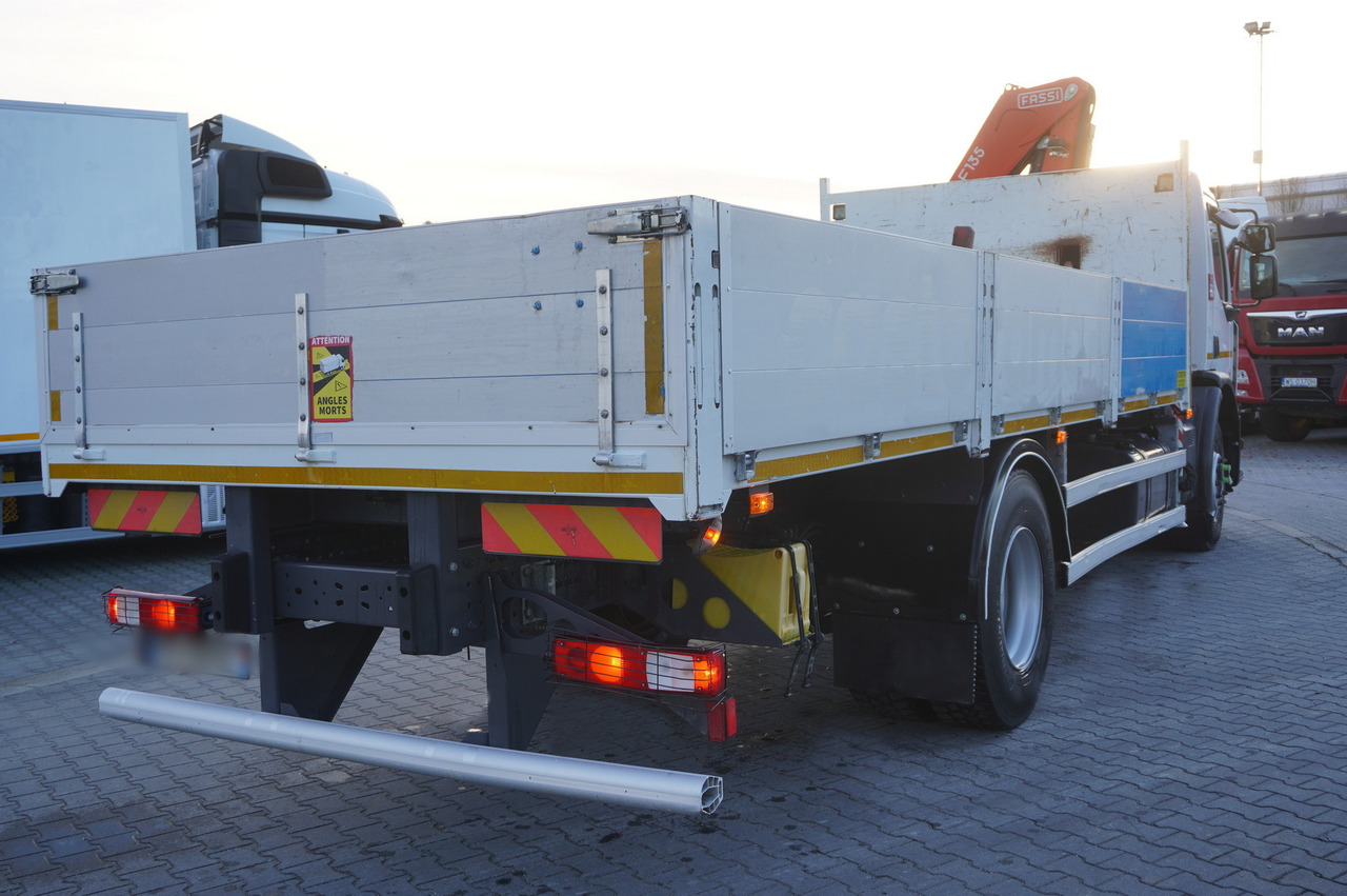 RENAULT C280 DTI 8 / FASSI crane 5.6 T / range 8 m / Flatbed 15 EPAL - Автоманипулятор: фото 3 RENAULT C280 DTI 8 / FASSI crane 5.6 T / range 8 m / Flatbed 15 EPAL - Автоманипулятор: фото 3