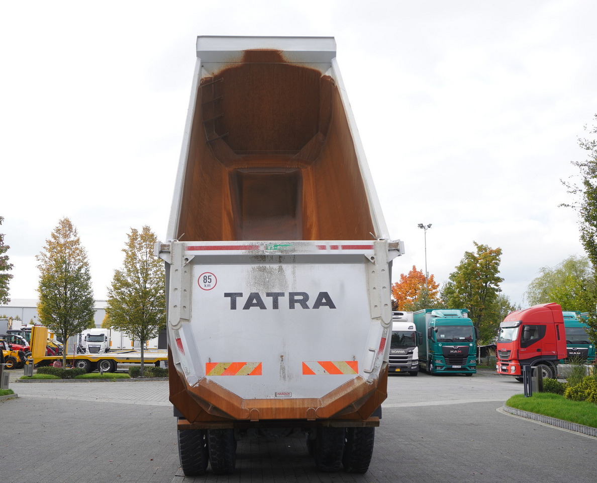 TATRA Phoenix 8x8 Twin-Steer Quad/A dump truck / 30 tho. km - Карьерный самосвал: фото 5 TATRA Phoenix 8x8 Twin-Steer Quad/A dump truck / 30 tho. km - Карьерный самосвал: фото 5