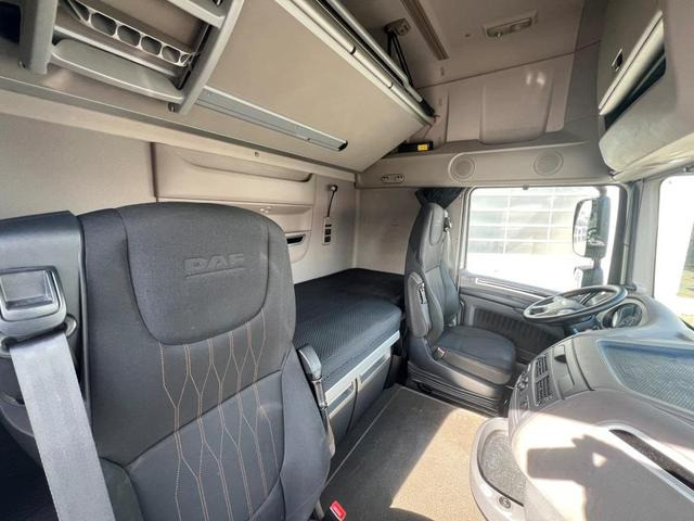 DAF XF 480 FT SSC Low Deck TraXon Intarder 2 x Tank - Тягач: фото 3 DAF XF 480 FT SSC Low Deck TraXon Intarder 2 x Tank - Тягач: фото 3