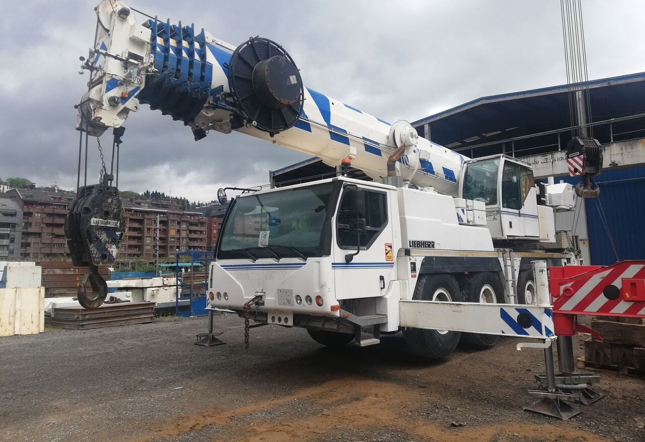 Liebherr LTM 1070 4.2 - Мобильный кран: фото 1 Liebherr LTM 1070 4.2 - Мобильный кран: фото 1